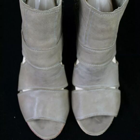 FREE PEOPLE EFFIE BLOCK HEEL TAUPE LEATHER ANKLE BOOTS WOMEN'S EUR 38 US 7.5. - Picture 7 of 12